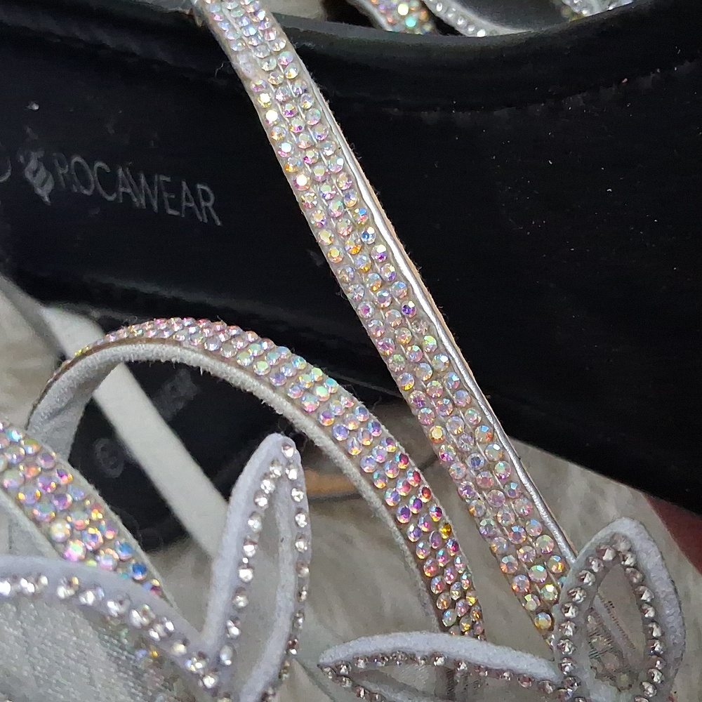 Rocawear Amazing Rhinstone Sandals - Picture 14 of 15